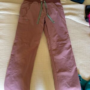 Mineral Mauve Figs Scrub Pants